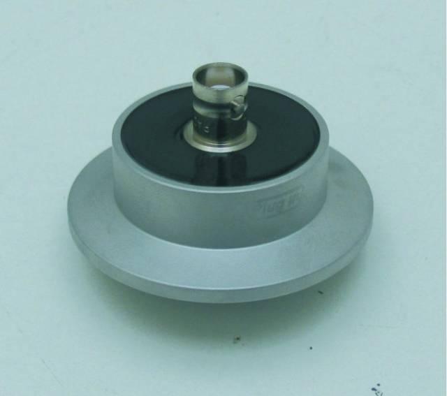 Flange KF40 - 1 x BNC - Shield isolated