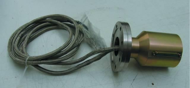 Flange CF40 - 2 x DSub 37 pins Female, wires on vacuum side