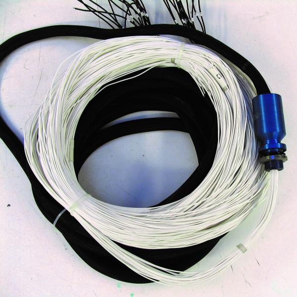 Special flange M30 - 32 AWG16 wires